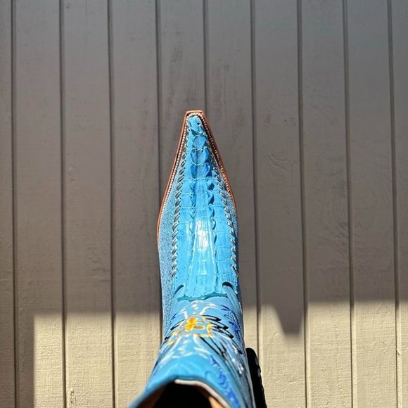 #5 Western Boot with Imitation Cocodrile tail Details in Light Blue, Model 6901 - Picture 4 of 5